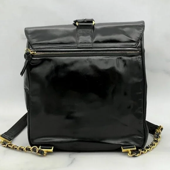 Authentic CHANEL Backpack Vintage Bag Patent Leather Black CC Turnlock Chain - Picture 3 of 10